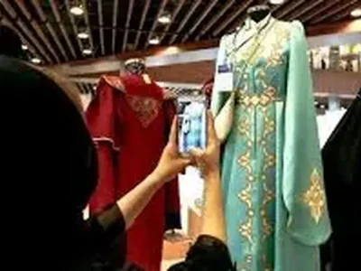 می‌گوییم این لباس را نپوش ولی برایش جایگزین نداریم