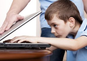 فضای مجازی عامل افت تحصیلی دانش‌آموزان