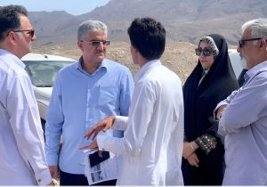 تلاش شبانه‌روزی برای تکمیل آسفالت