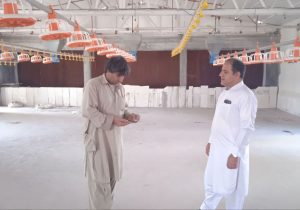 بازدید مدیر جهاد کشاورزی فنوج از طرح پرورش مرغ گوشتی