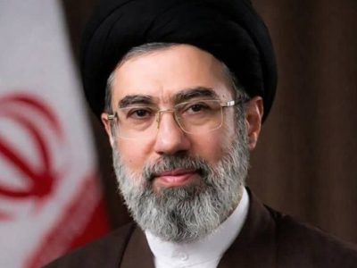 آیتالله سید مجتبی خامنهای سومین رهبر ایران شدند