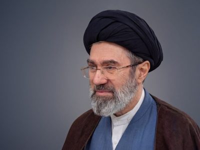 ارتش دلاورانه از ایران دفاع میکند