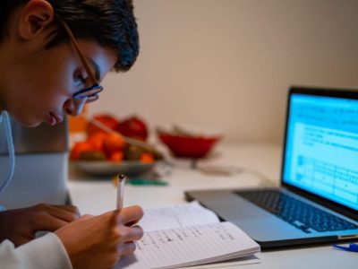 تأکید بر نظارت آموزش‌های مجازی در مدارس سیستان و بلوچستان