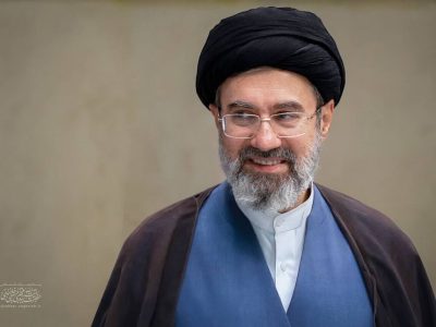 معلمان و کارگران مؤثرترین حلقه در نبرد فرهنگی و اقتصادی خواهند بود