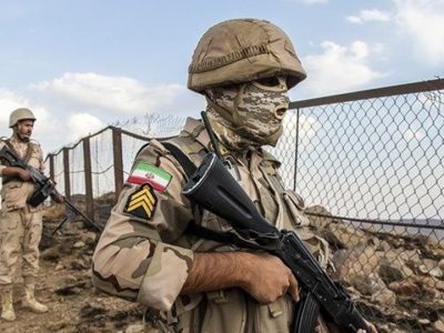 کشف ۳ بمب انفجاری از یک تیم تروریستی در مرز میرجاوه