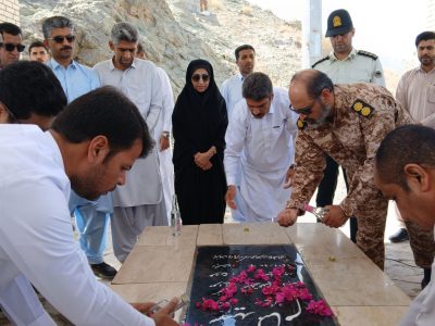تجدید میثاق مسئولان فنوج با شهید گمنام